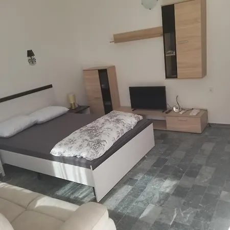 Marko 1 Bedroom Apartment-studio 4 Privat bolig Pula