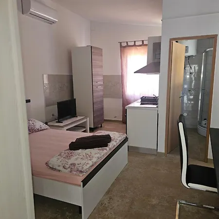Marko 1 Bedroom Apartment-studio 4 プーラ